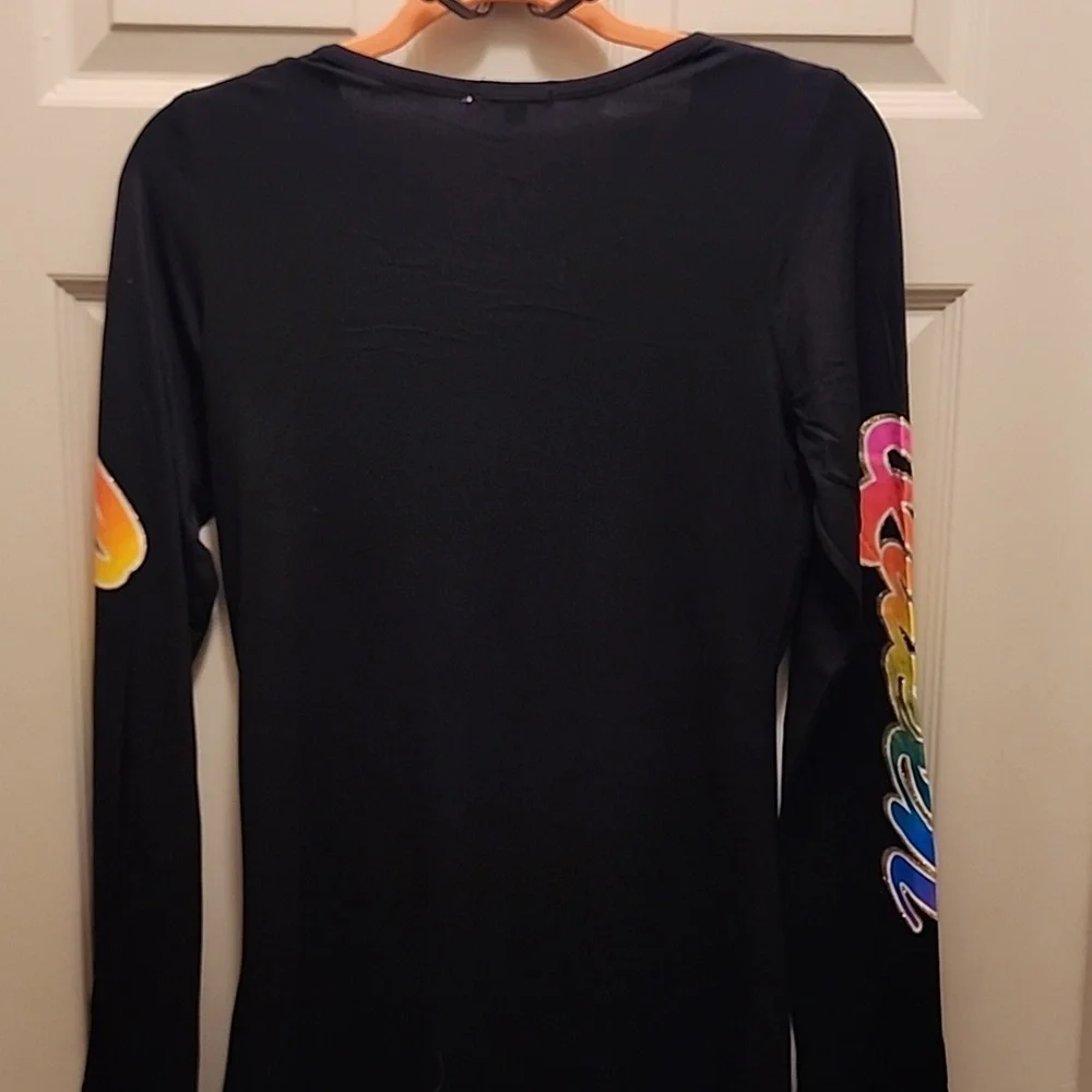 Top - Picture 2 of 2